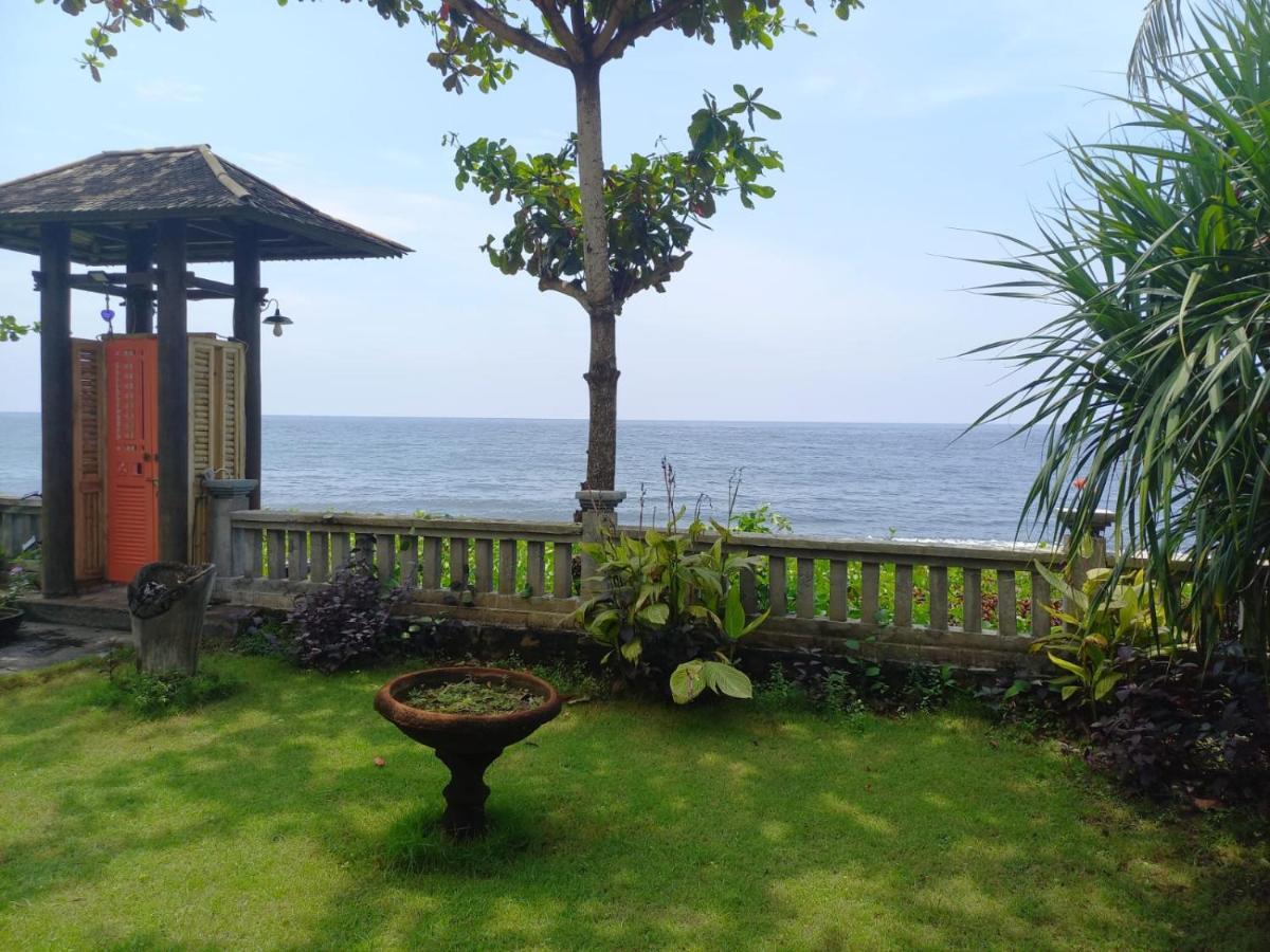 Bali North Beach B&B Tianyar Exterior foto
